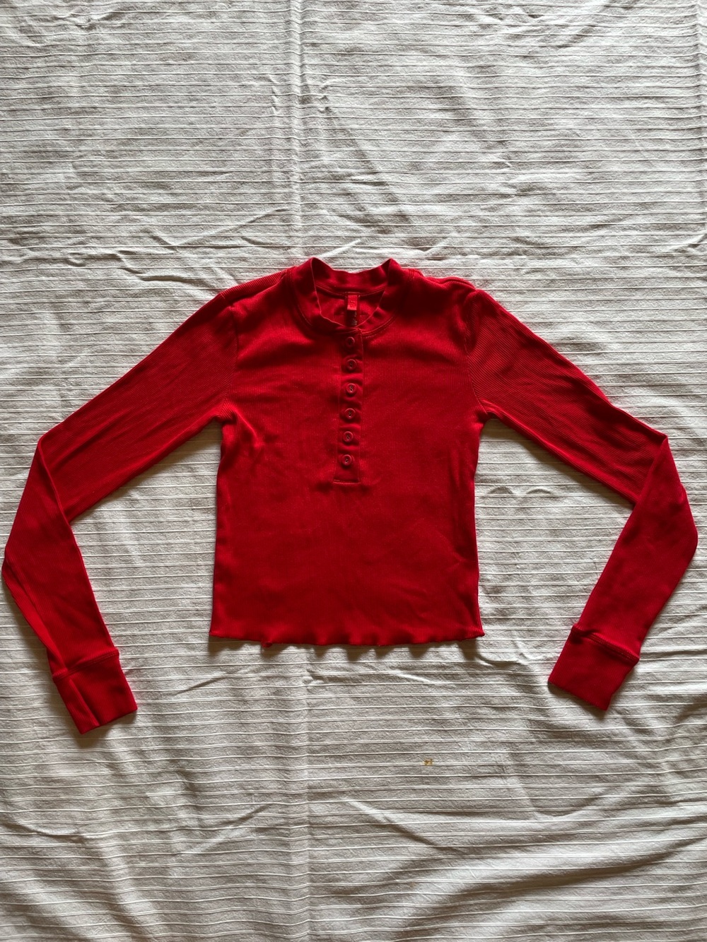 SKIMS Long Sleeve Ribbed Henley Top